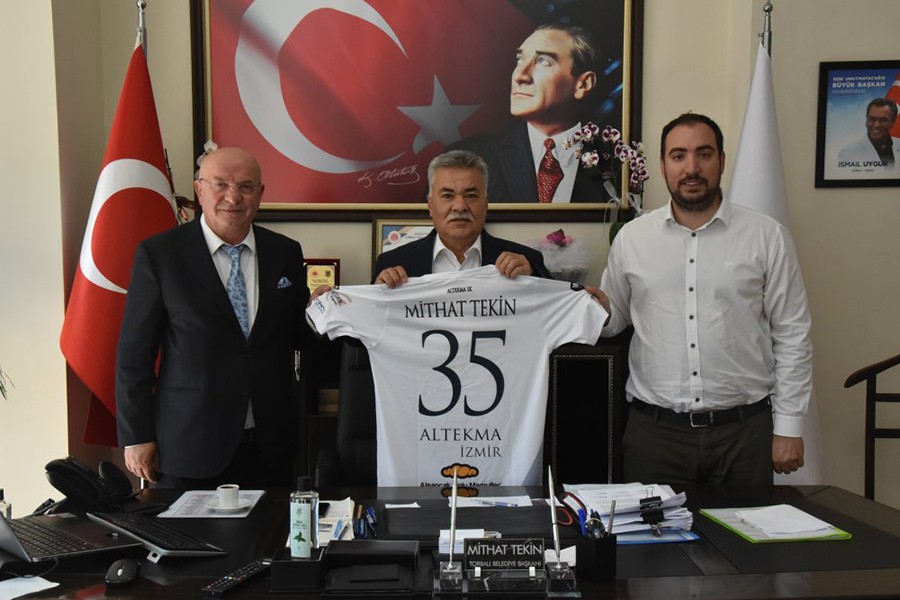 Altekma’dan Başkan Tekin’e forma